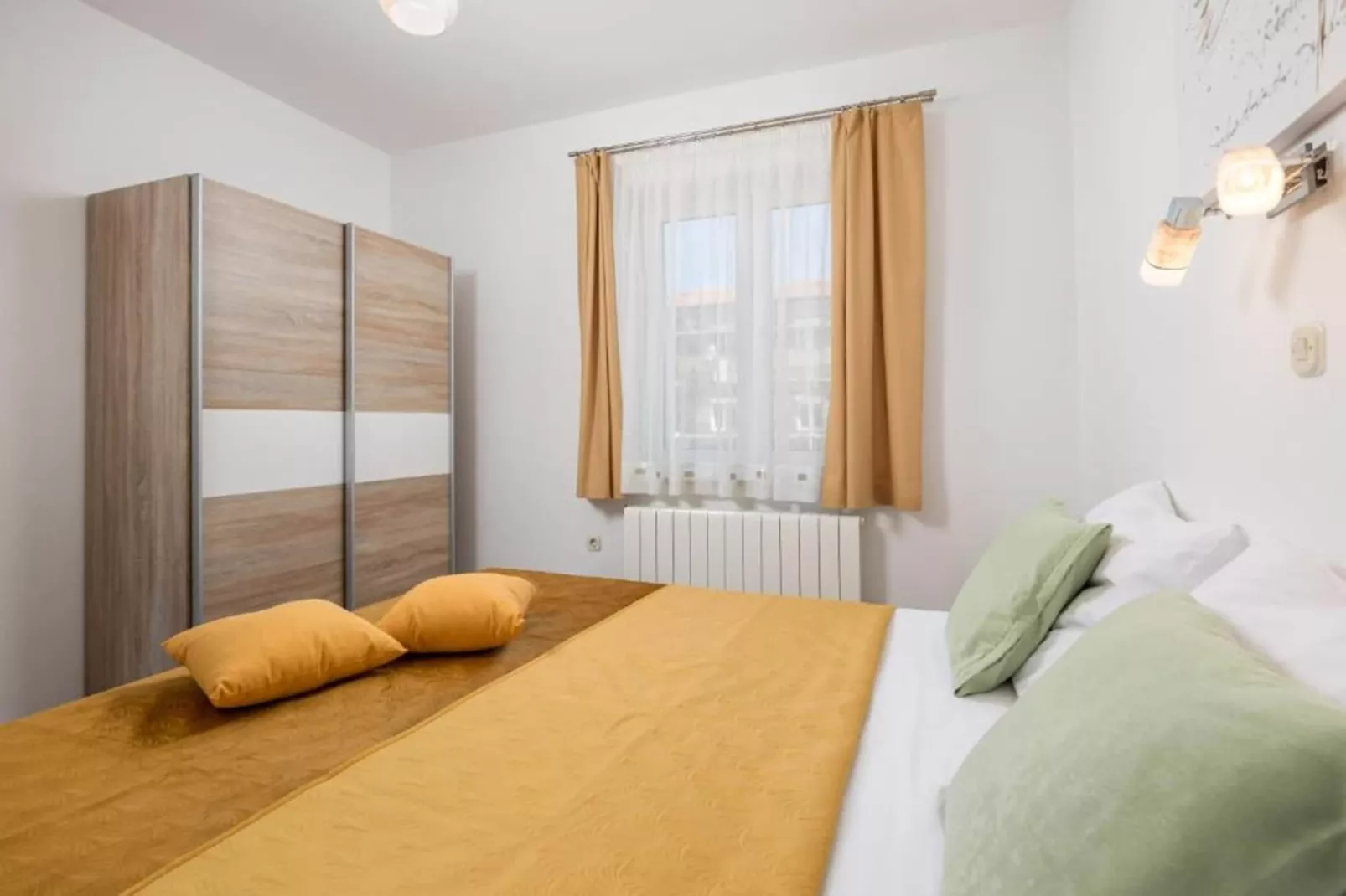 Apartment Slavica 3 - Yellow Sun-Bedroom