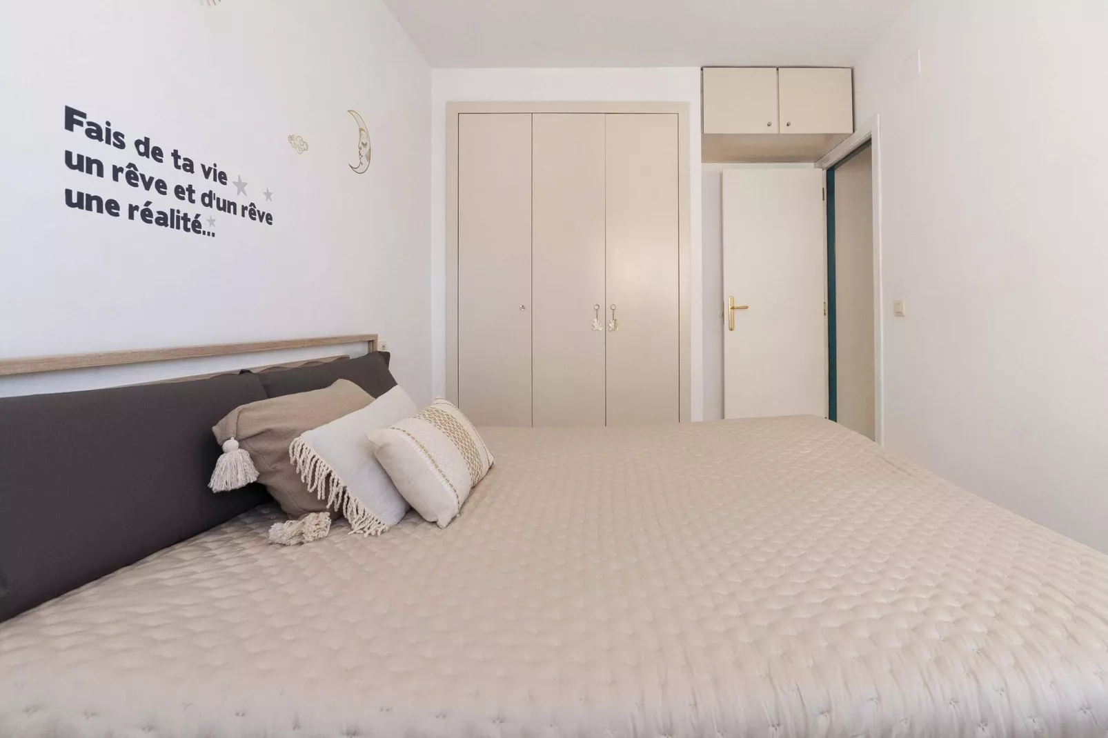 1234 MIRASOL con piscina-Schlafzimmer