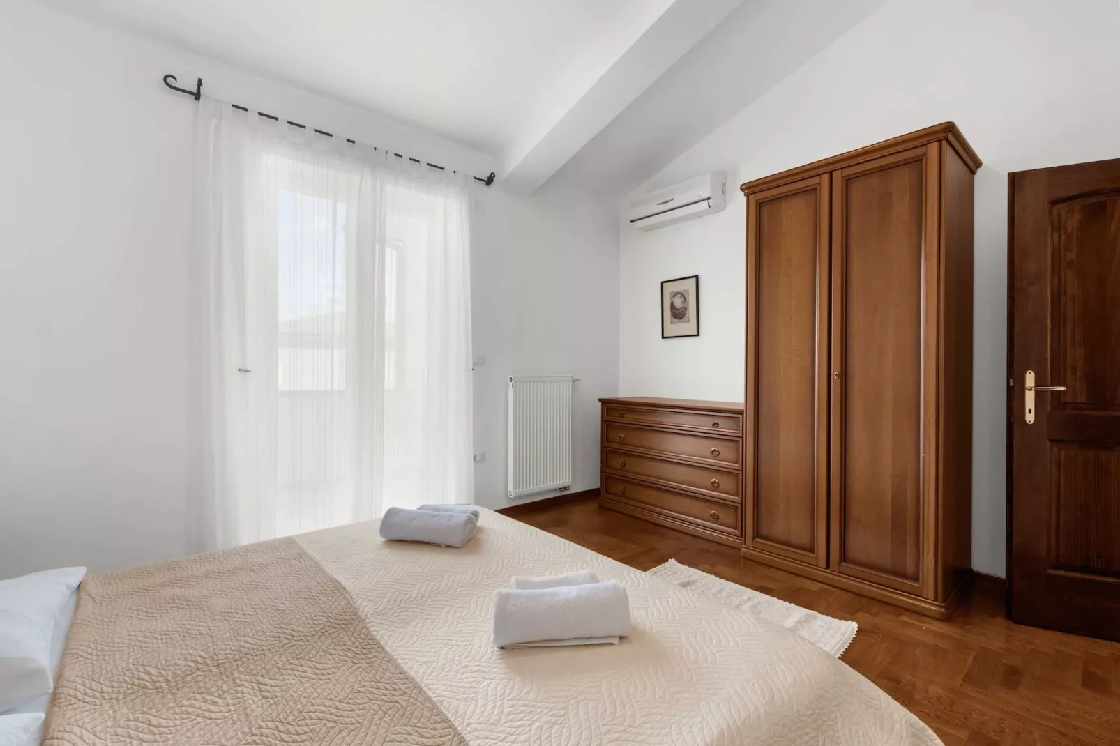 Villa Beauty with Private Pool-Bedroom