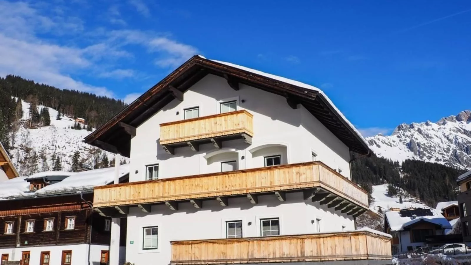 Leni Top 6-Exterior winter