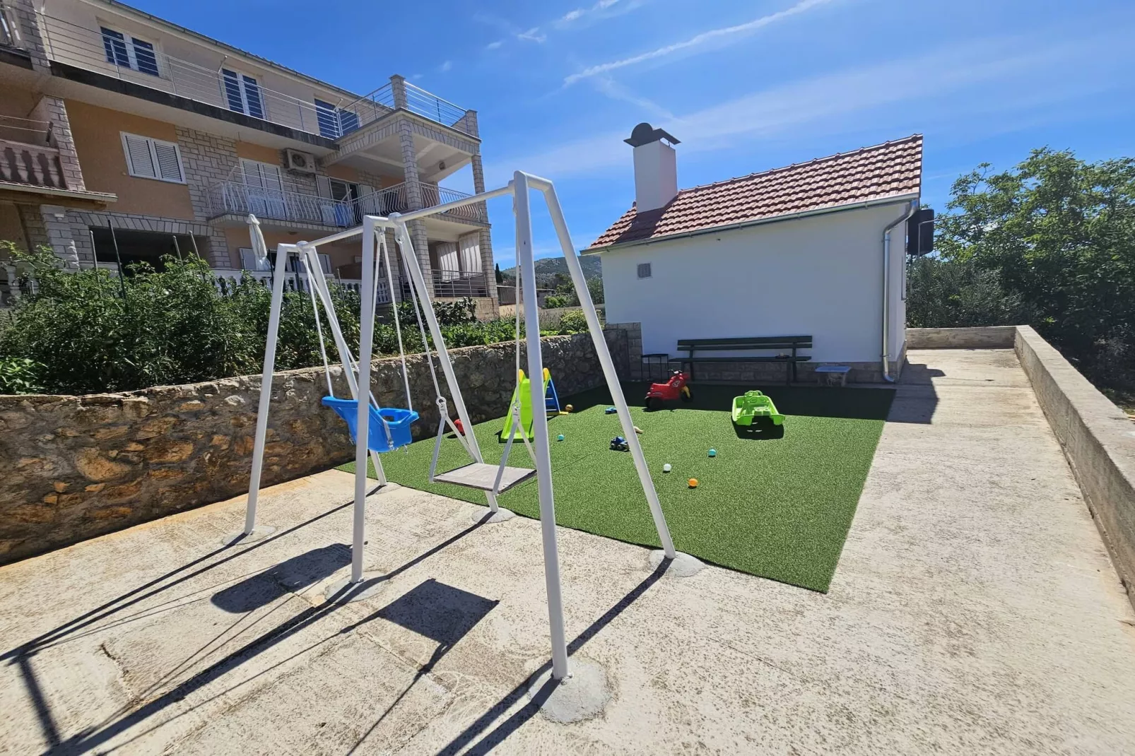 Apartments Miro - studio apartment-Terrasse