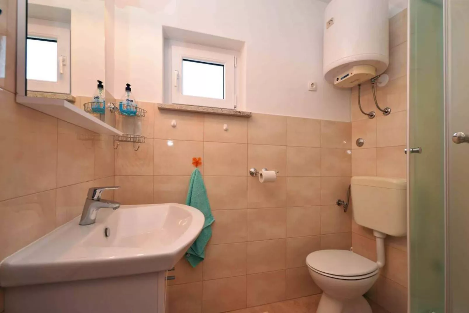 Apartment Pia - two bedroom apartment-Salle de bain