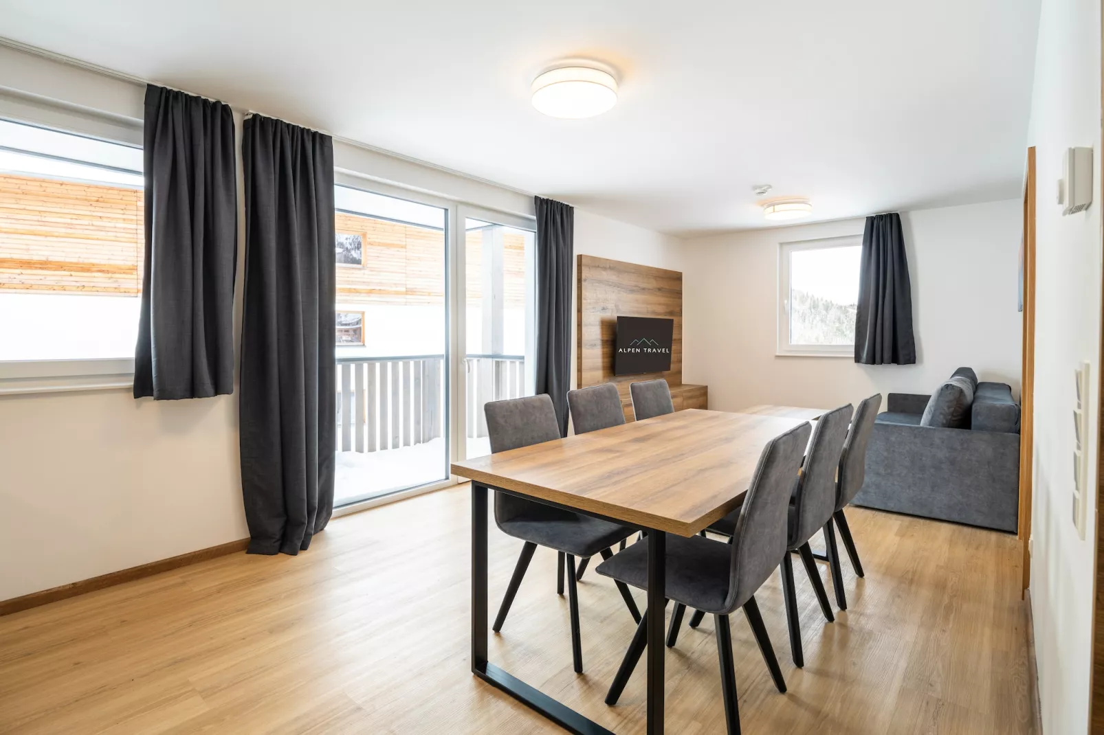 Superior Two-bedroom Apartment – KA2S-Esszimmer