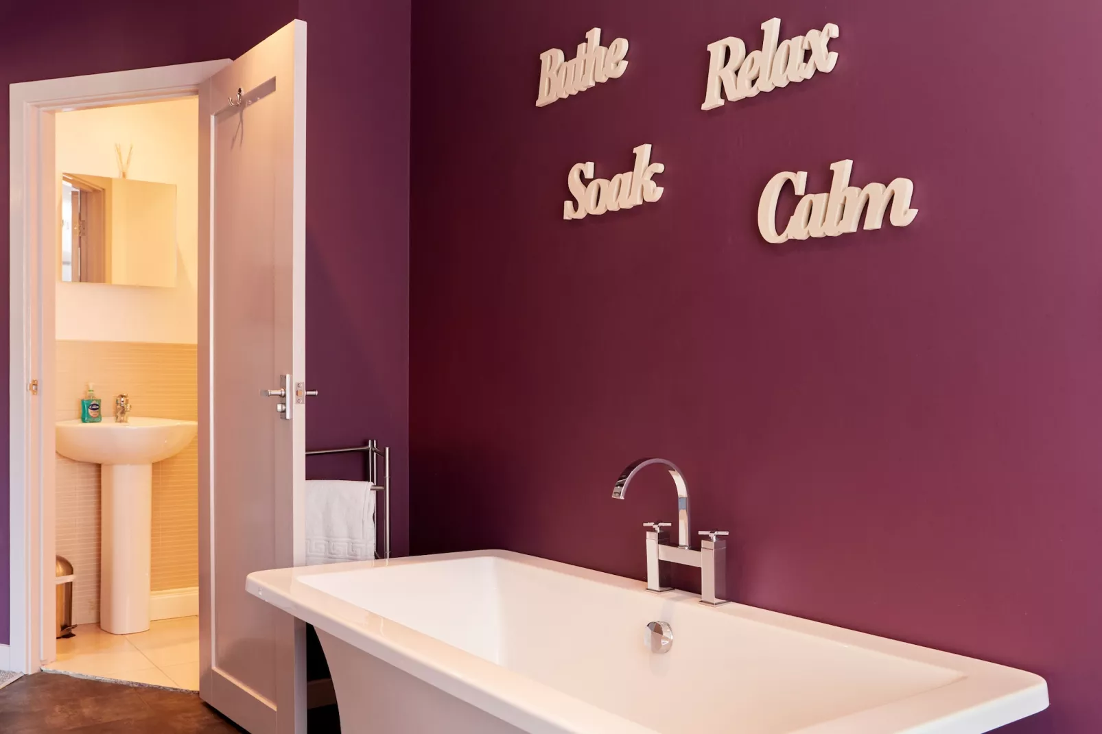 The Pig Barn-Bathroom