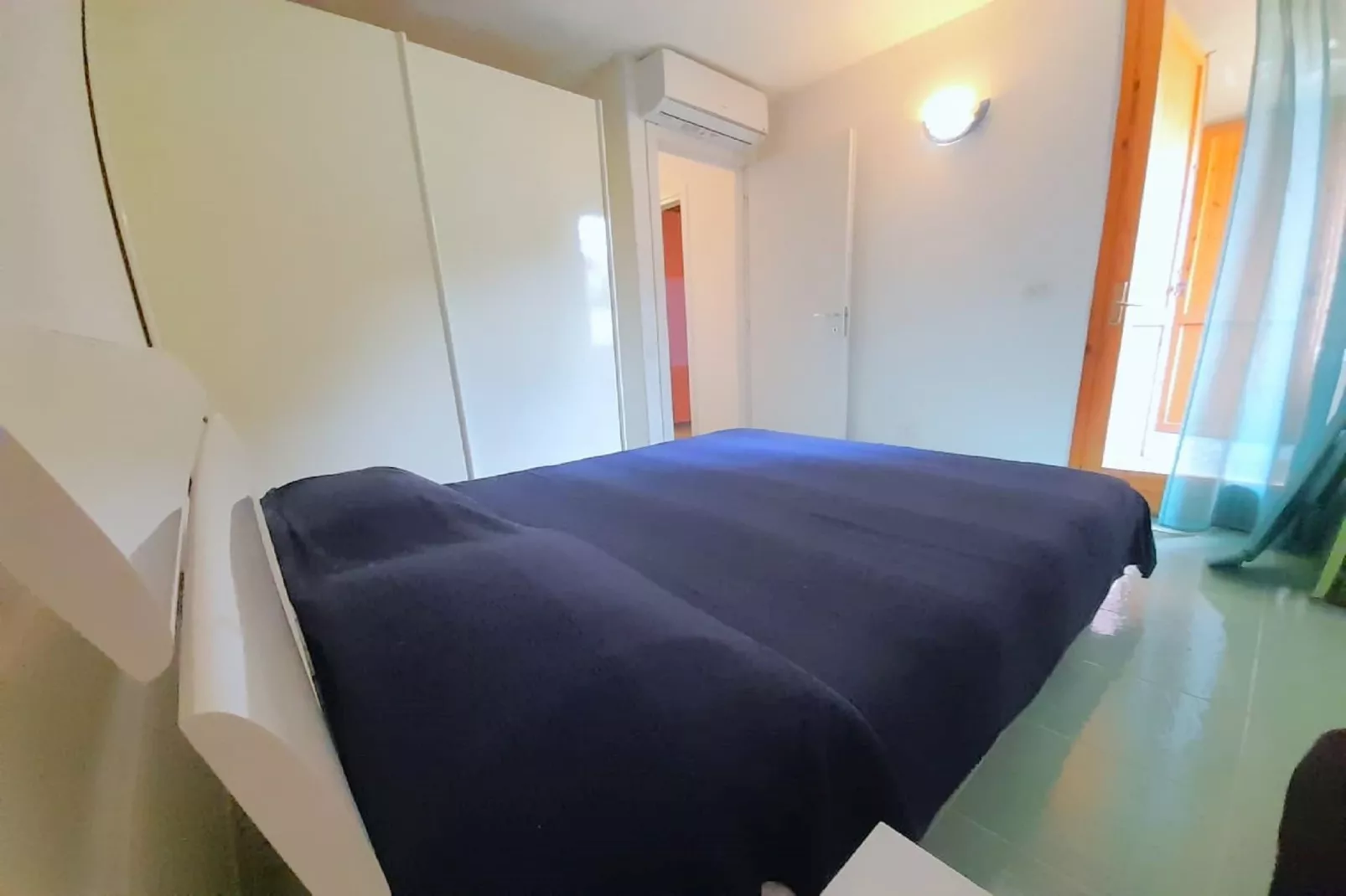 Trilocale 8/42 con AC-Schlafzimmer