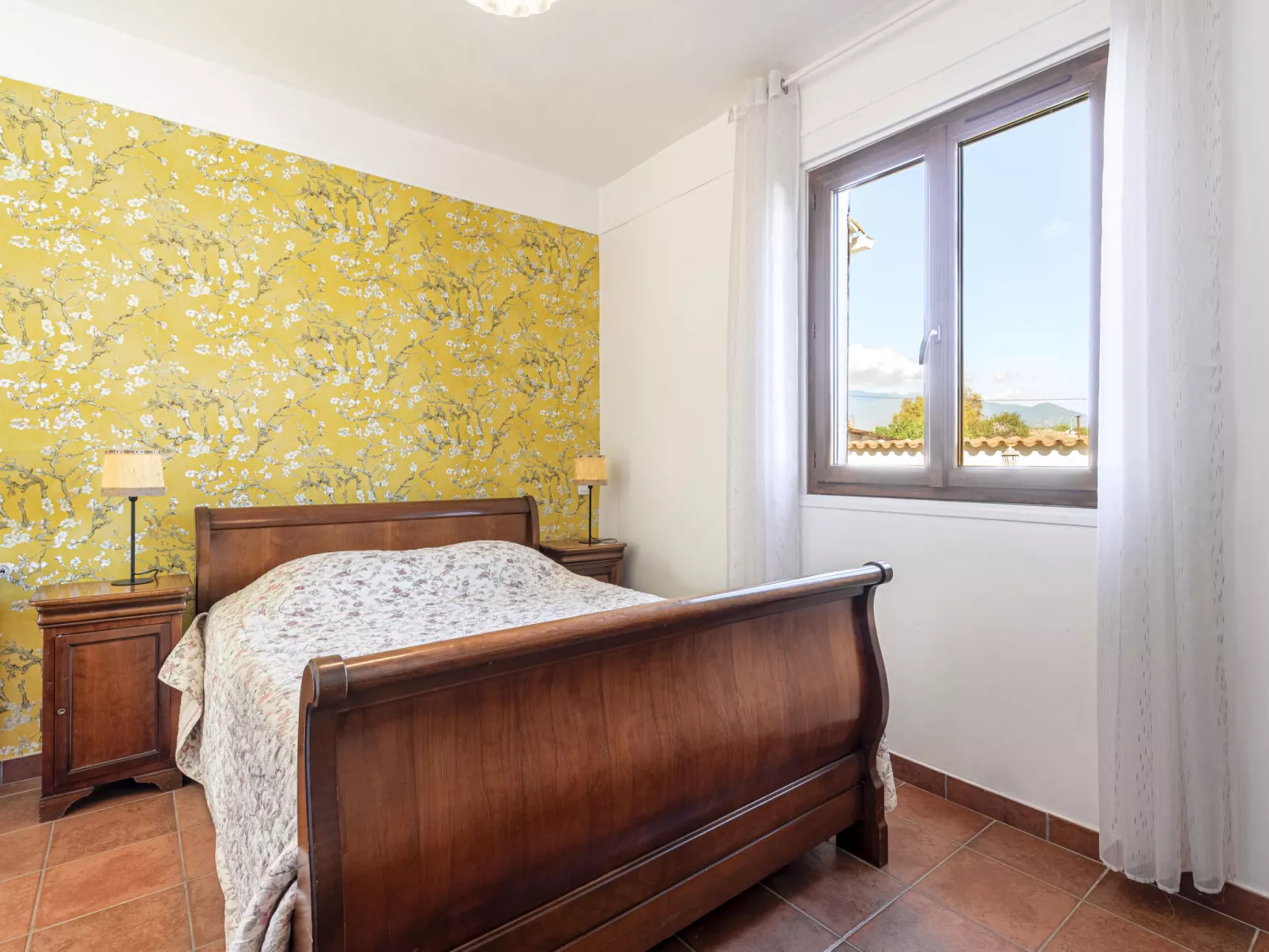 Casa Féminiccia-Inside