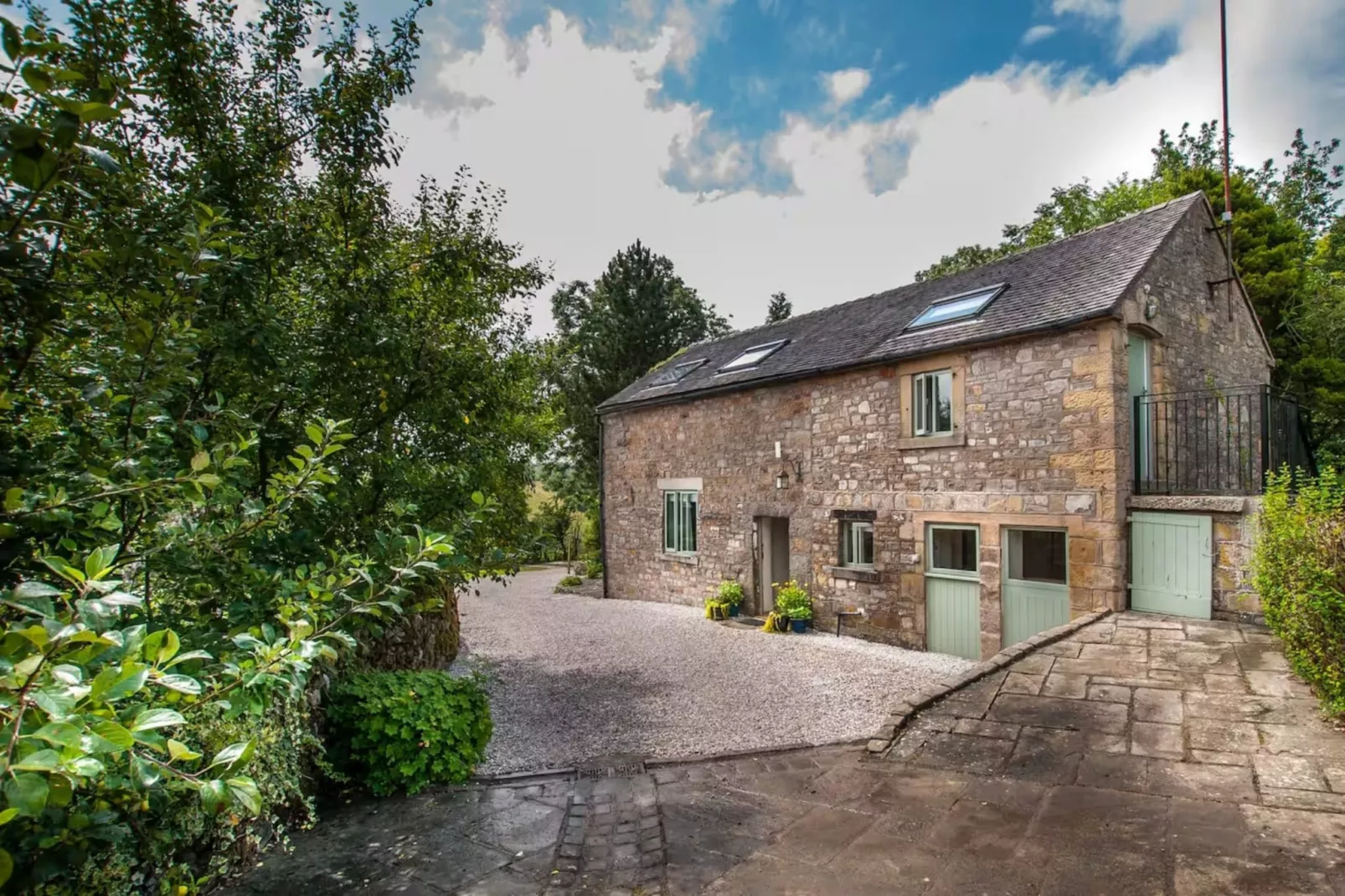 Town End Barn-Outdoor