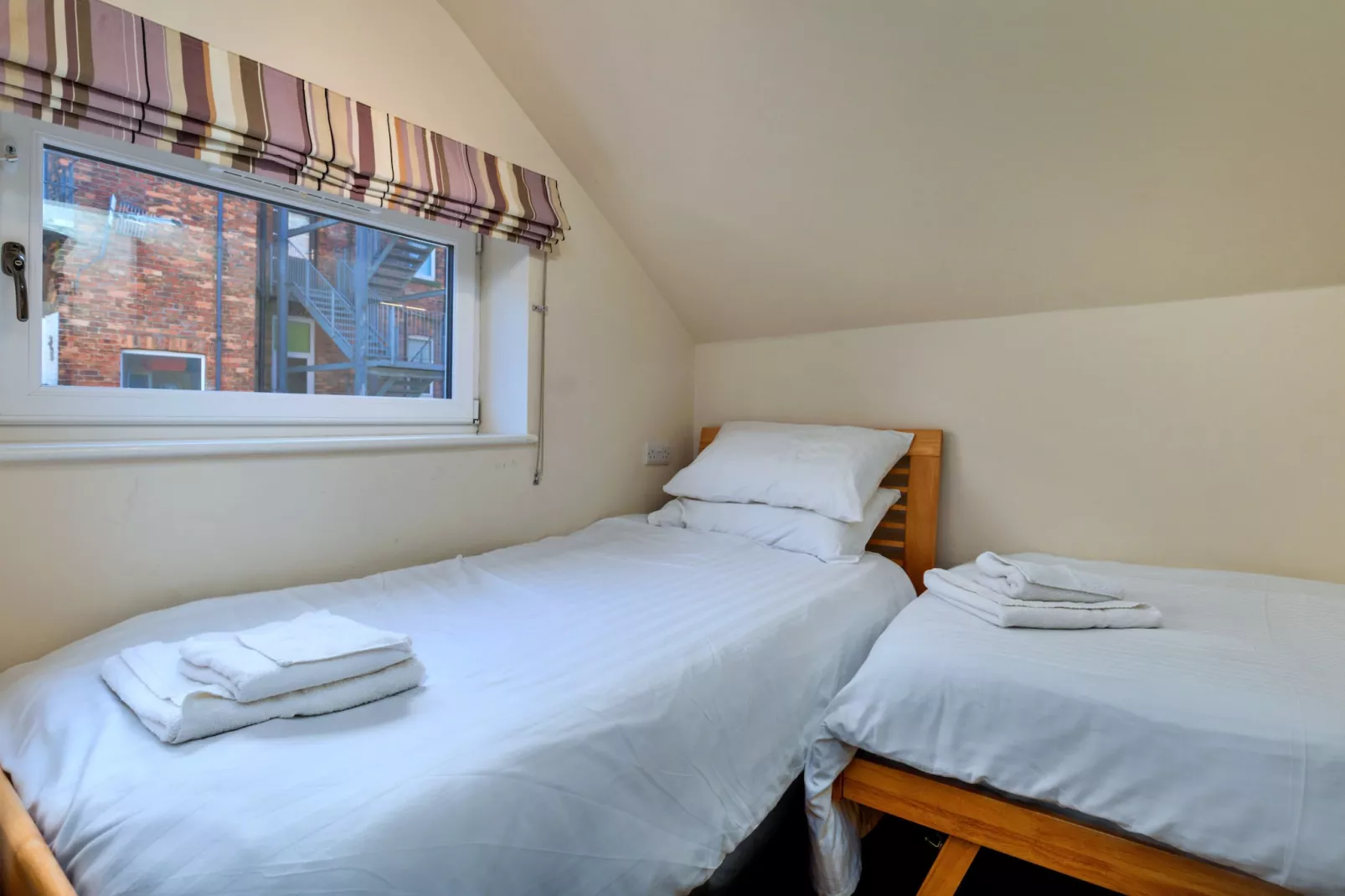 The Boat House-Bedroom
