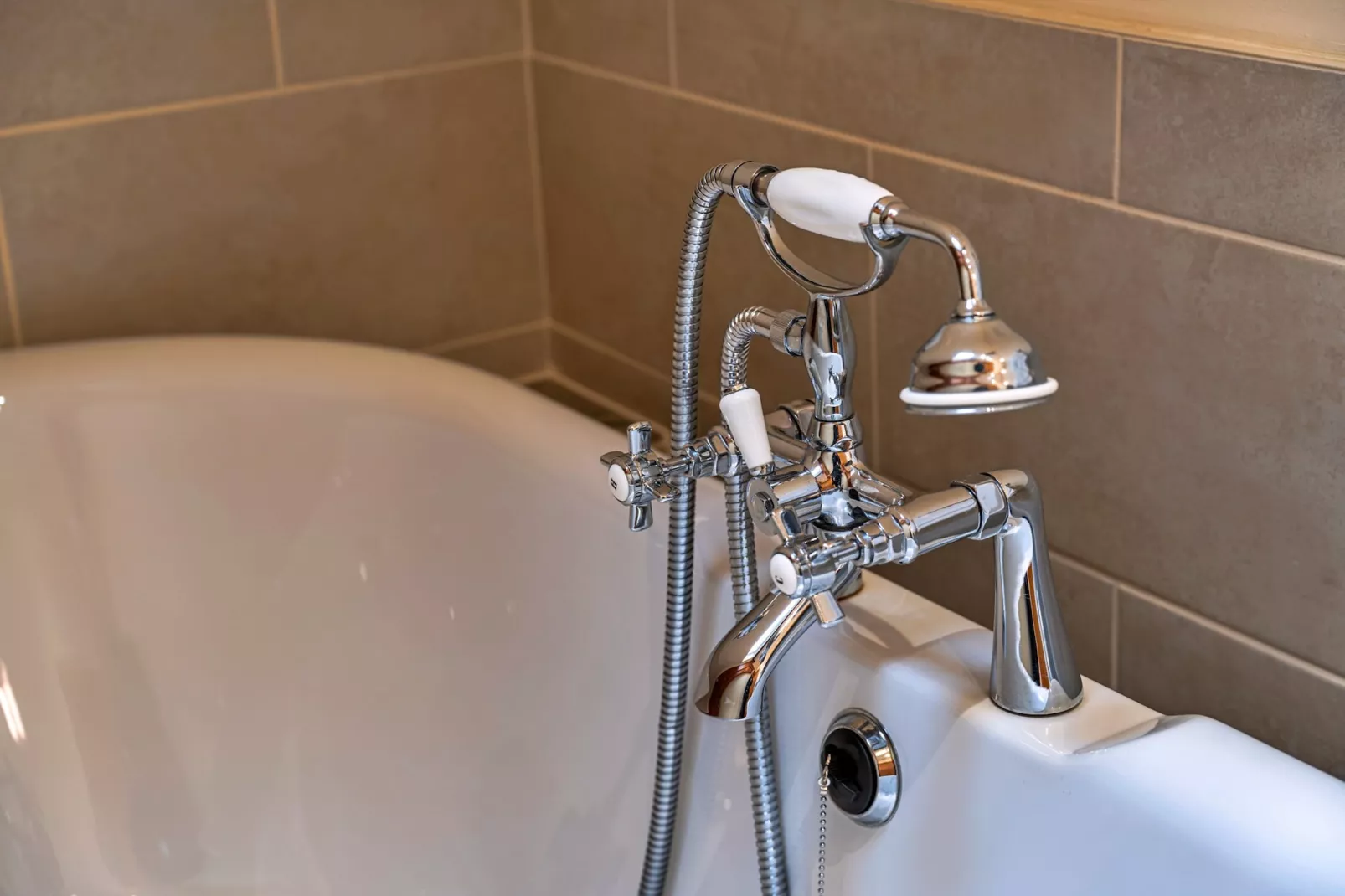 Lower School Cottages-Bathroom