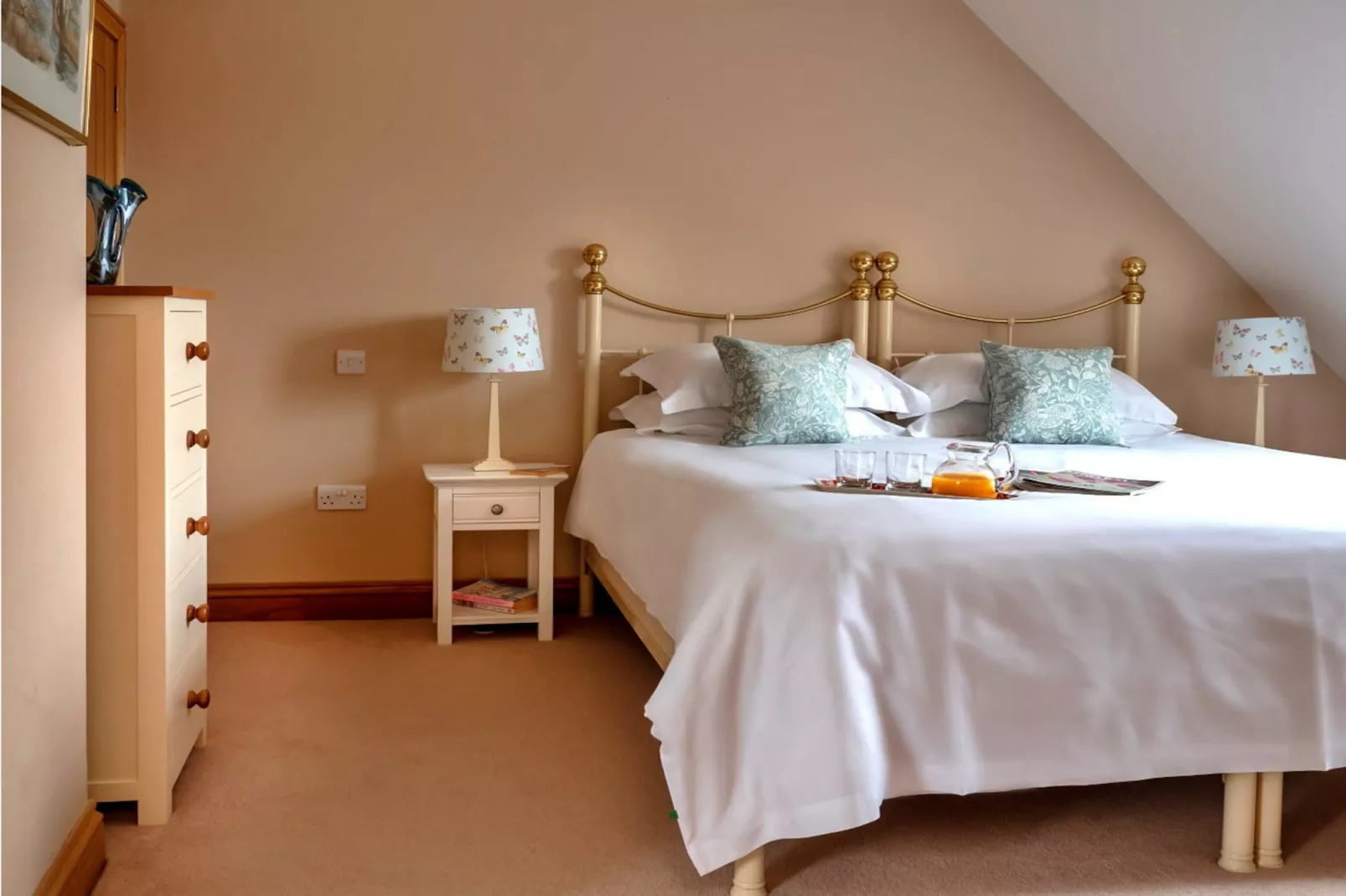 Berry Pen Cottage-Bedroom