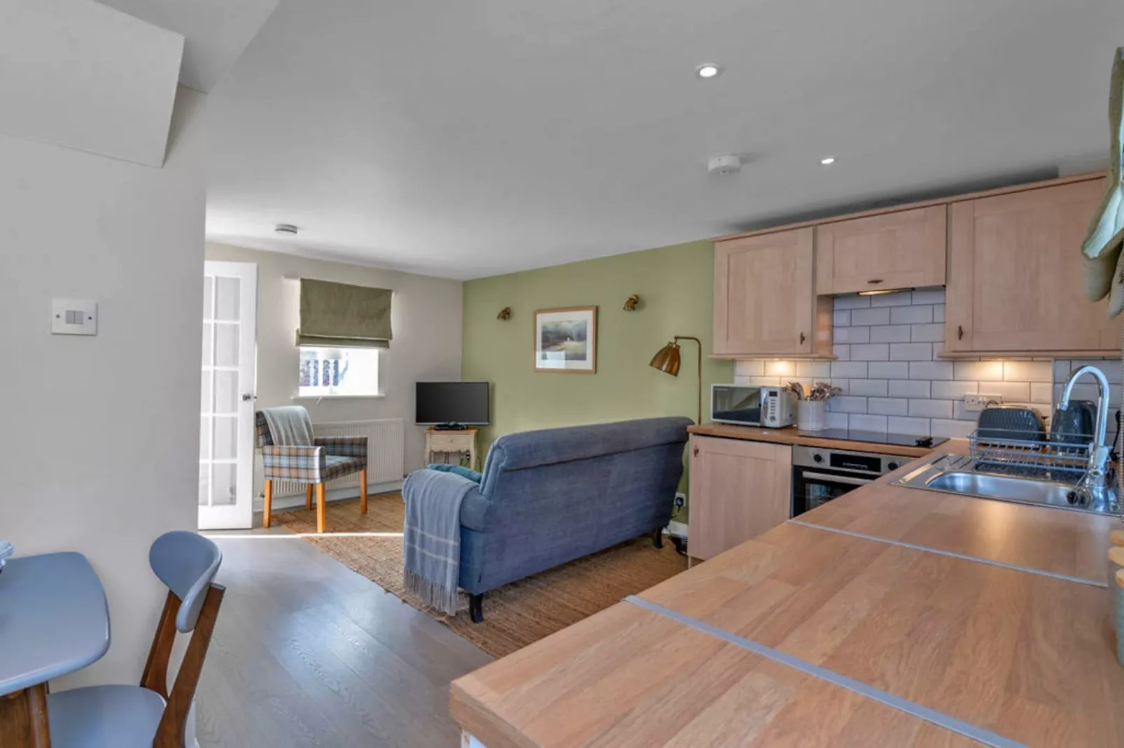 Woodman's Cottage-Living room
