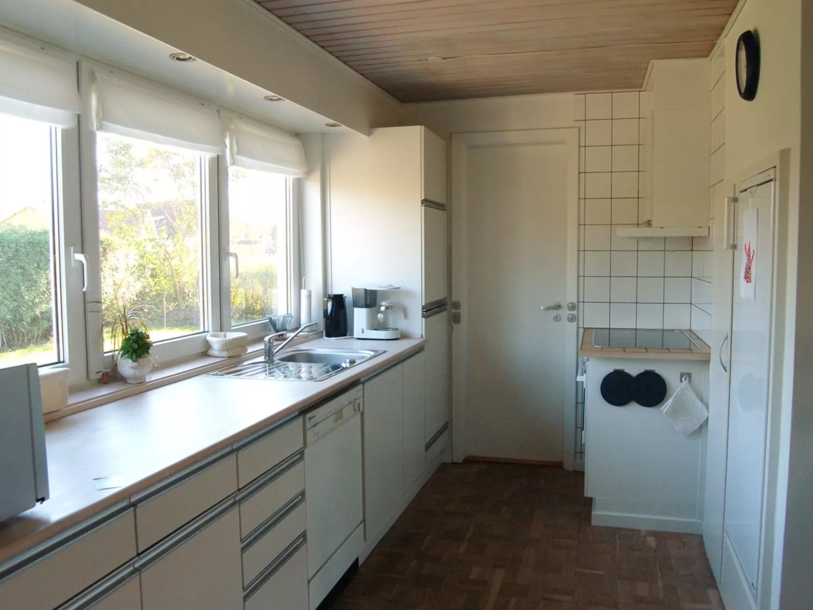 "Begitte" - 200m from the sea-Drinnen