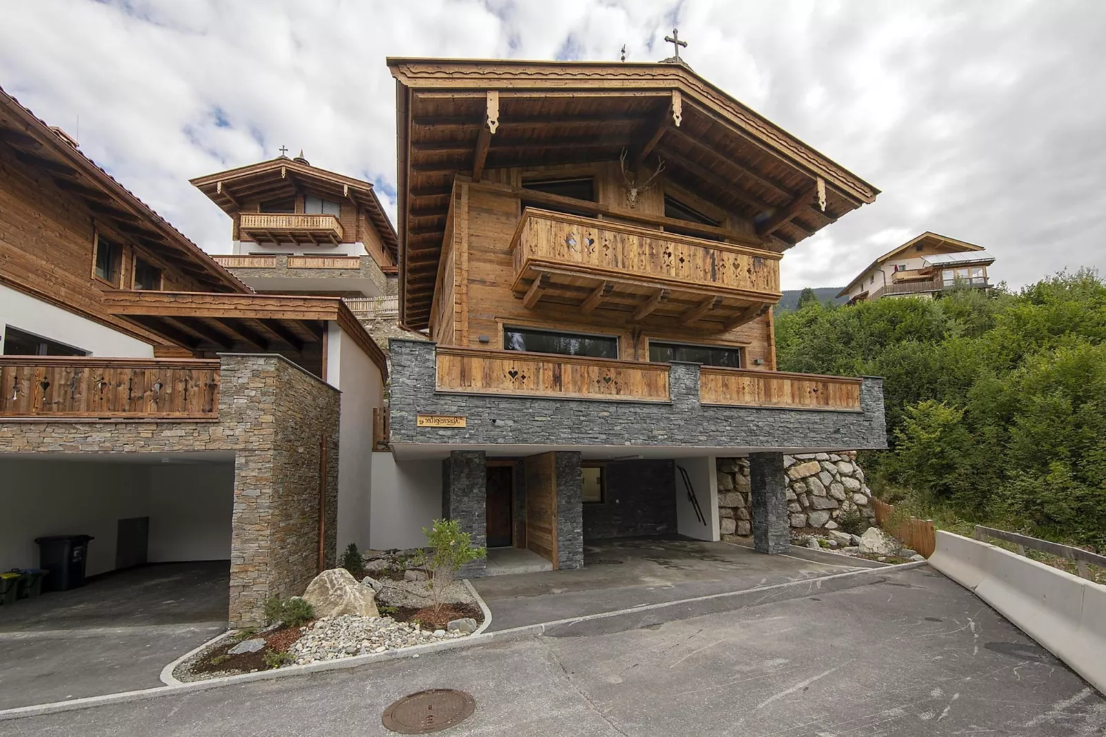 Nationalpark Chalet Rosenspitze-Exterior summer