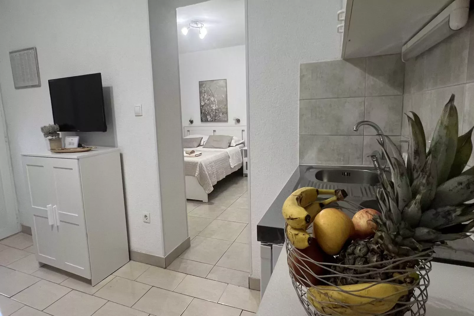 Apartmani Vela Makarska - Studio With Garden View-Kitchen