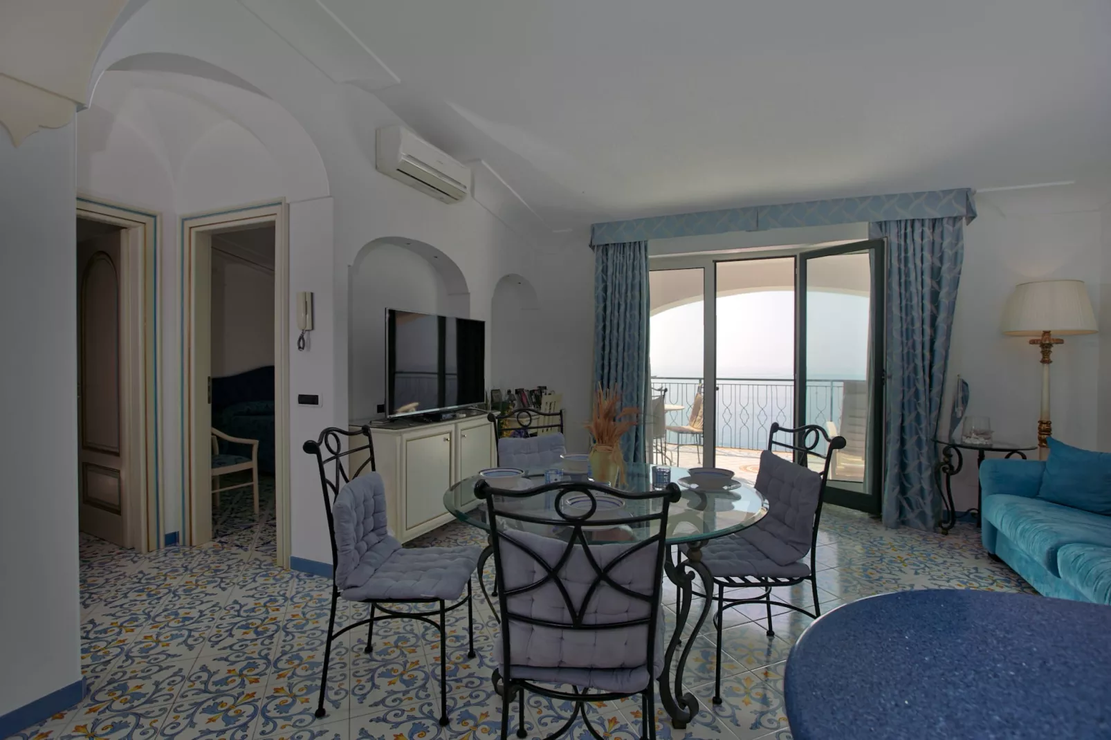 Oasi Blu-Dining room