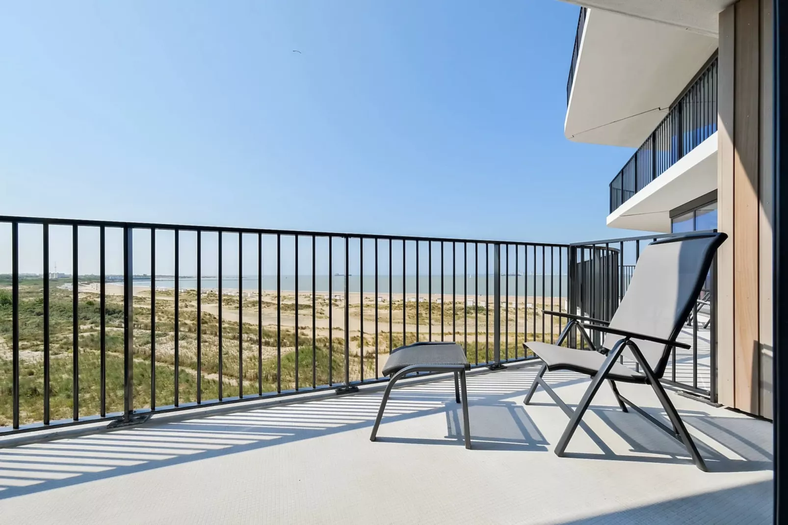Breskens Apartments & Penthouses 1-Exterior summer