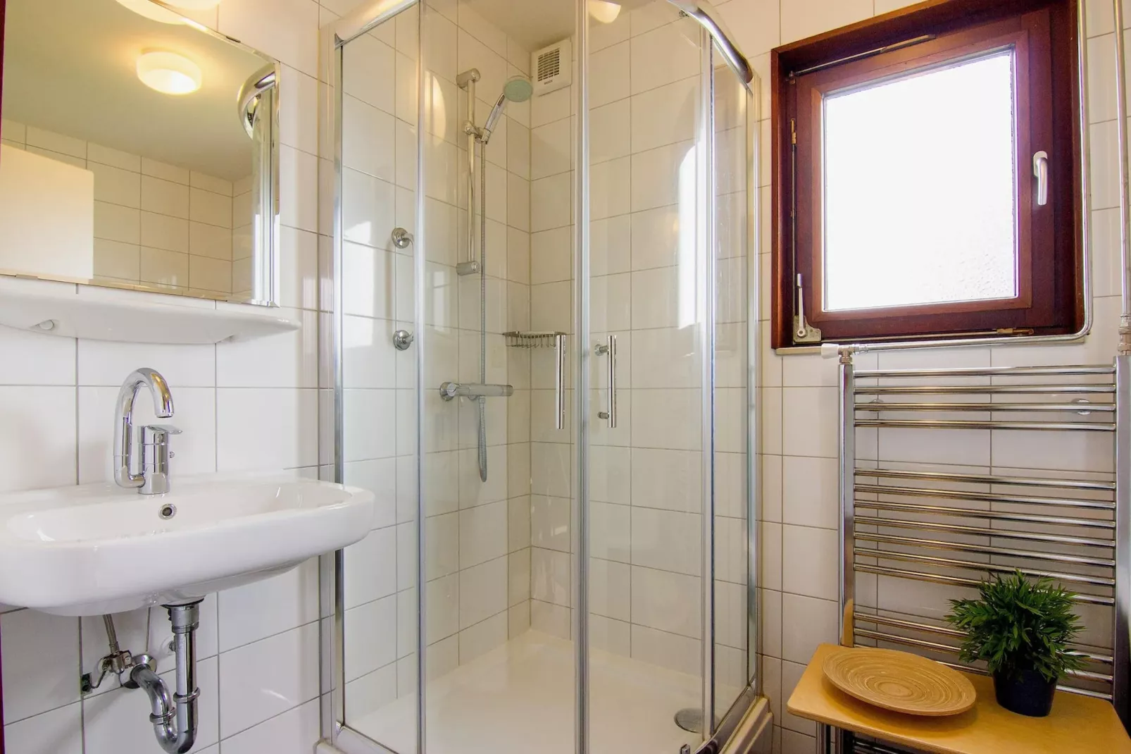 Bungalow 4B1-Bathroom