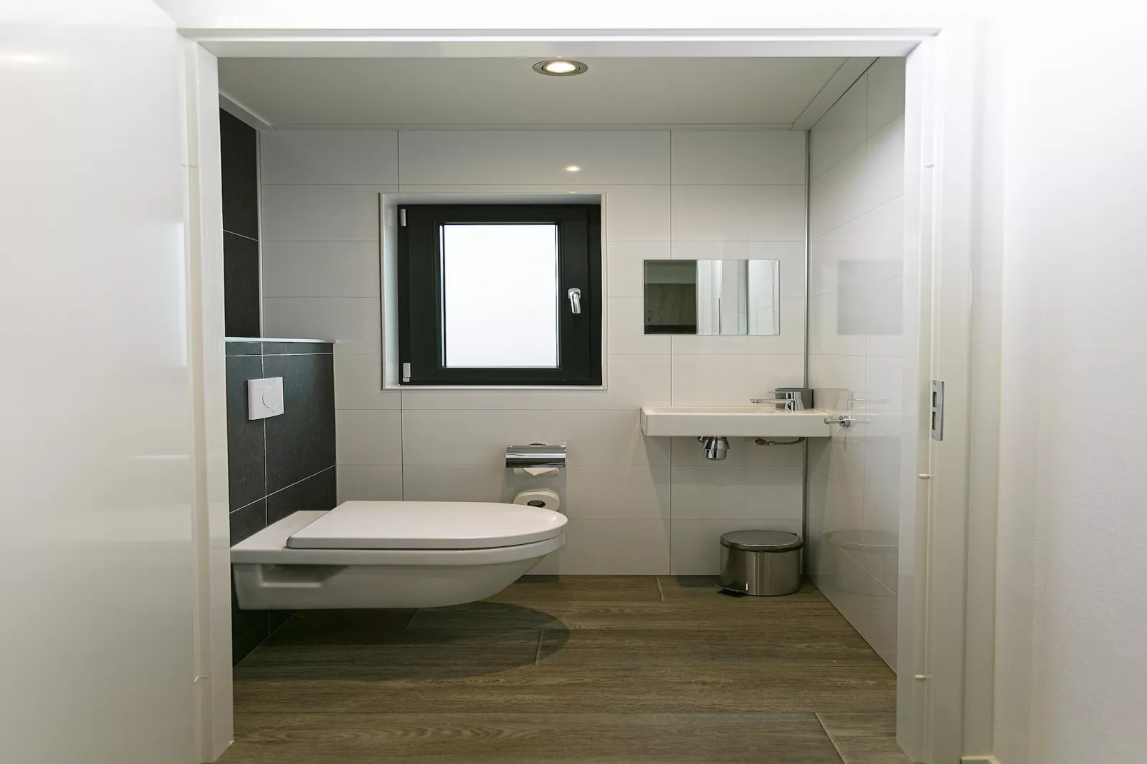 Sunrise Home 6er-Bathroom