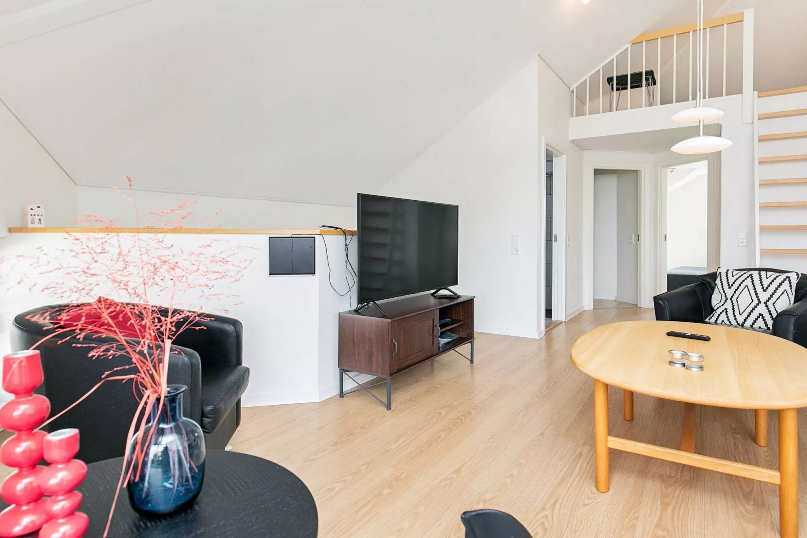 4½ room,1+2 floor-Pool