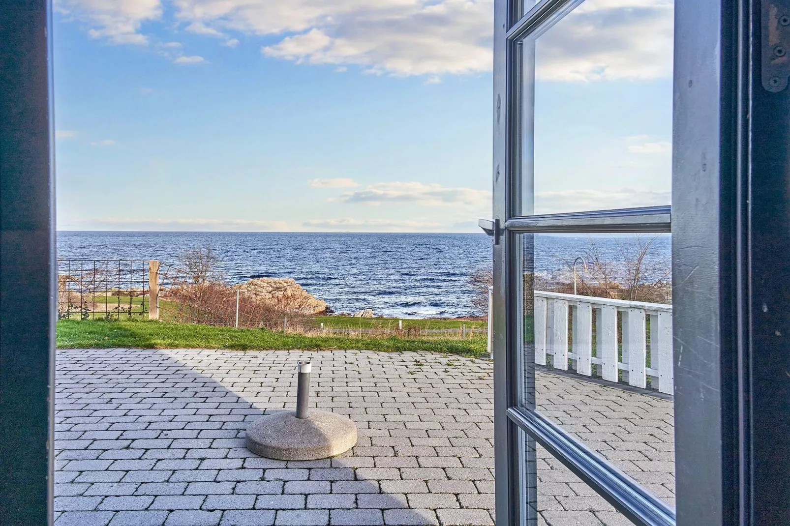 3 room w/seaview-PLUS-Innen