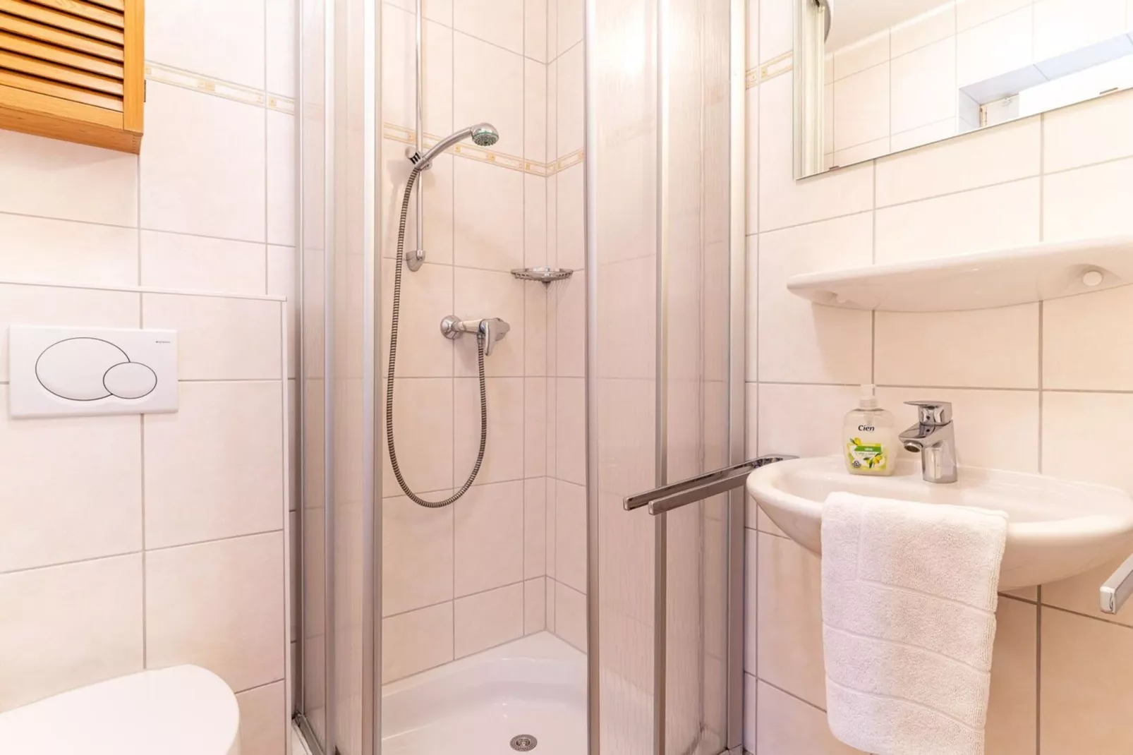 Reihenhaus Deichblick 6 Pers-Bathroom