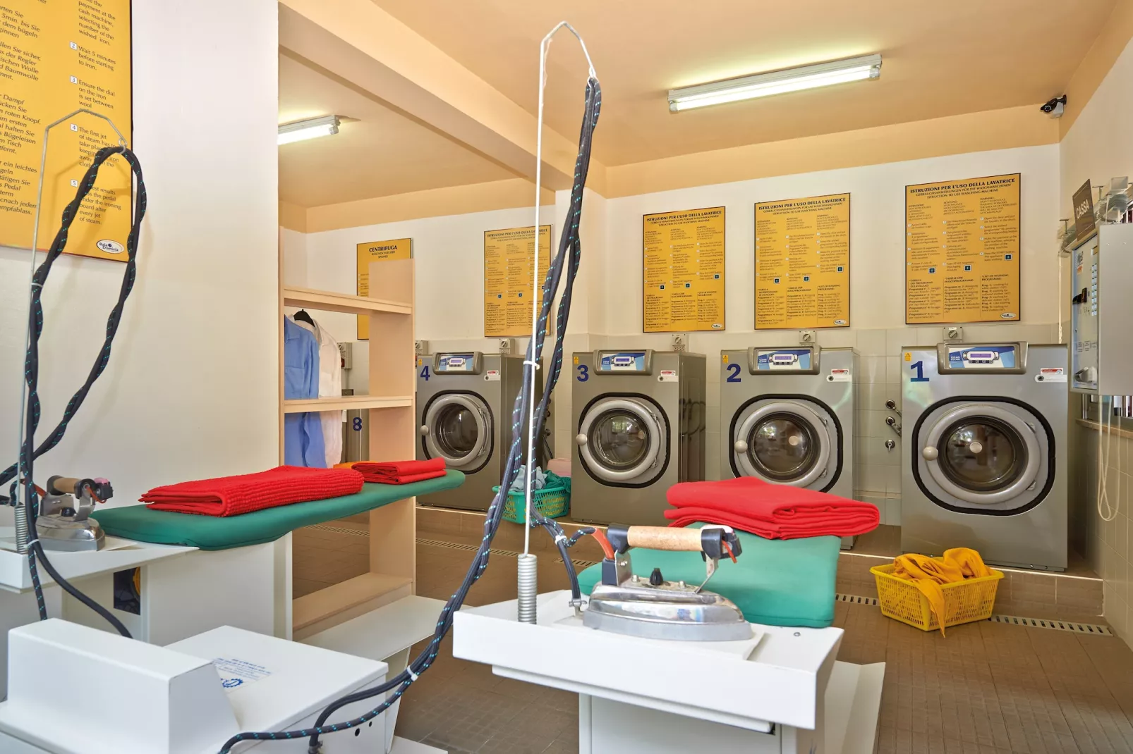 Baia Domizia Villaggio Camping D2-Park facilities
