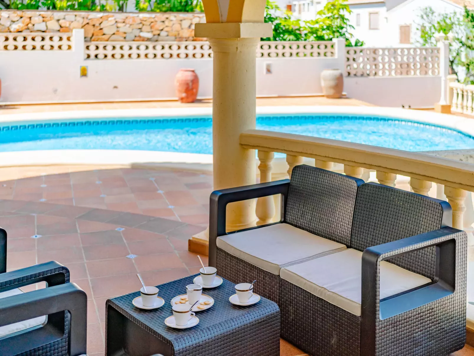 Villa Rosa-Outside