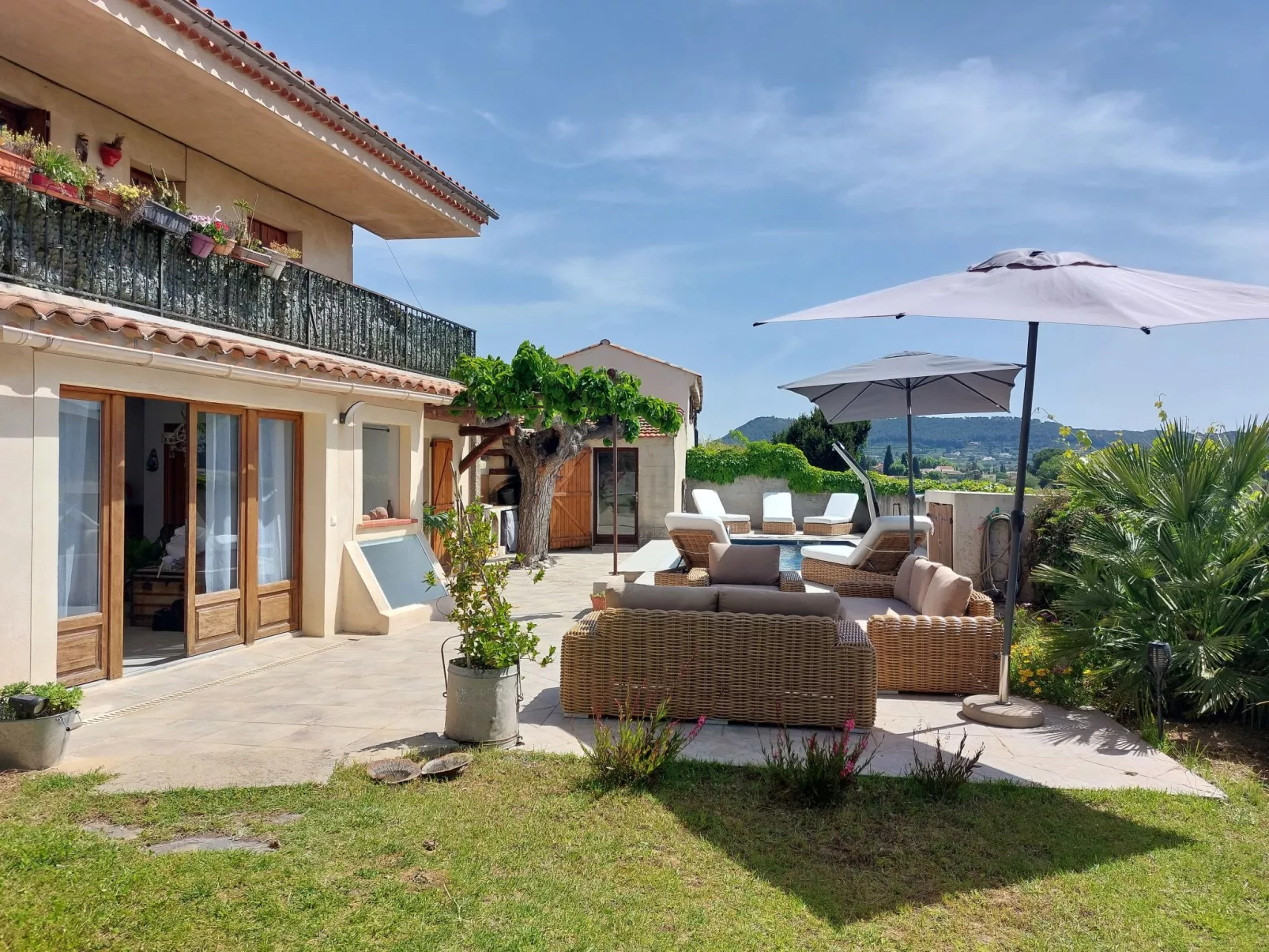 La Bastide Neuve-Draußen