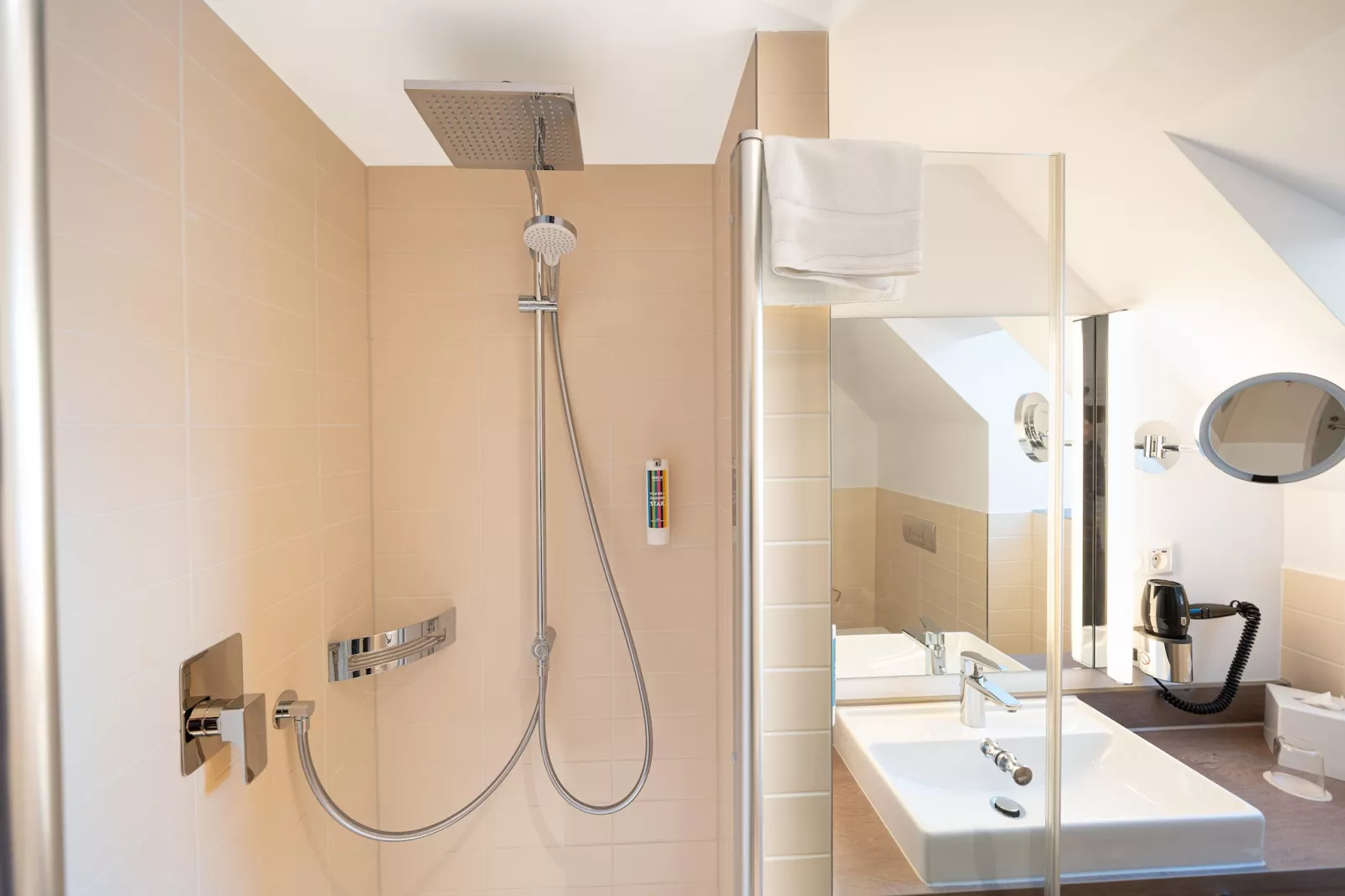 BEECH Resort am Plauer See - 4 Personen-Bathroom