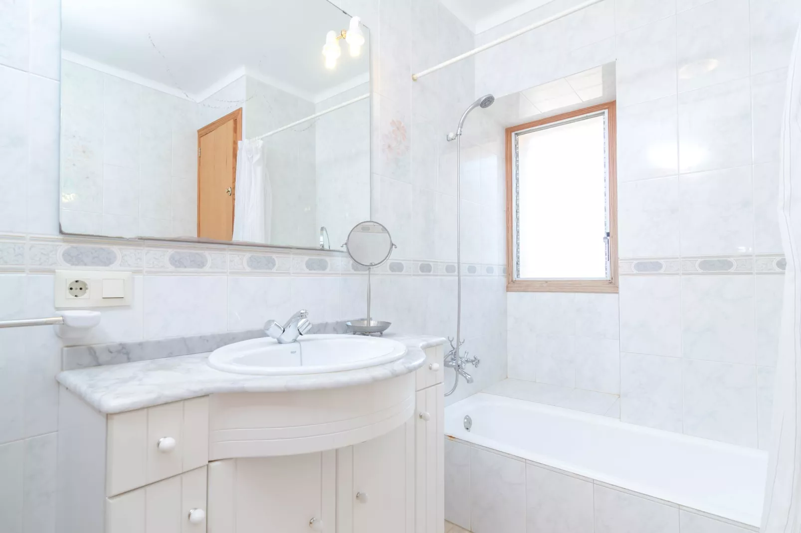 Torre Marina (alga Marina)-Badezimmer