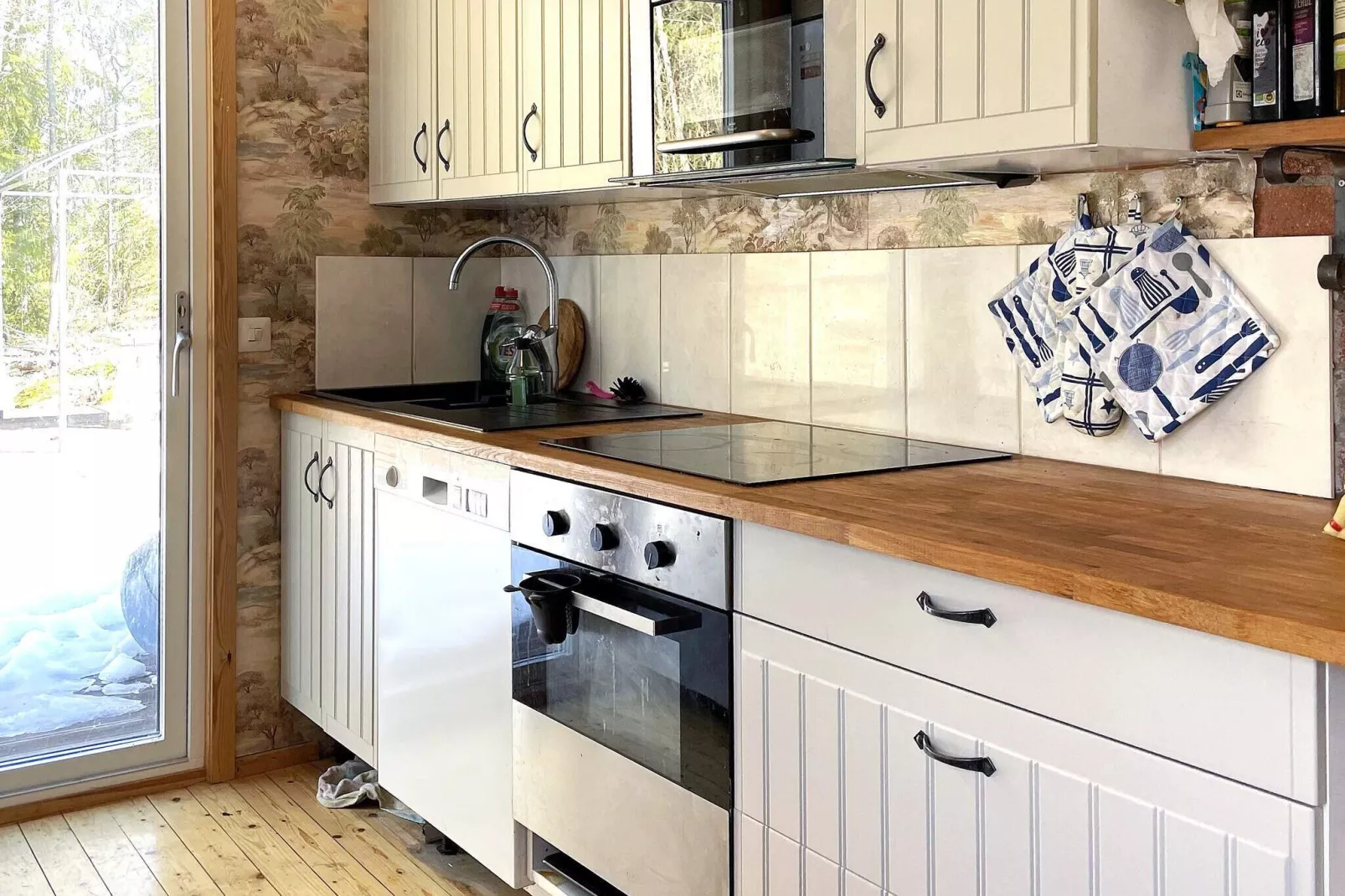 4 person holiday home in GUSUM-By Traum-Indoor