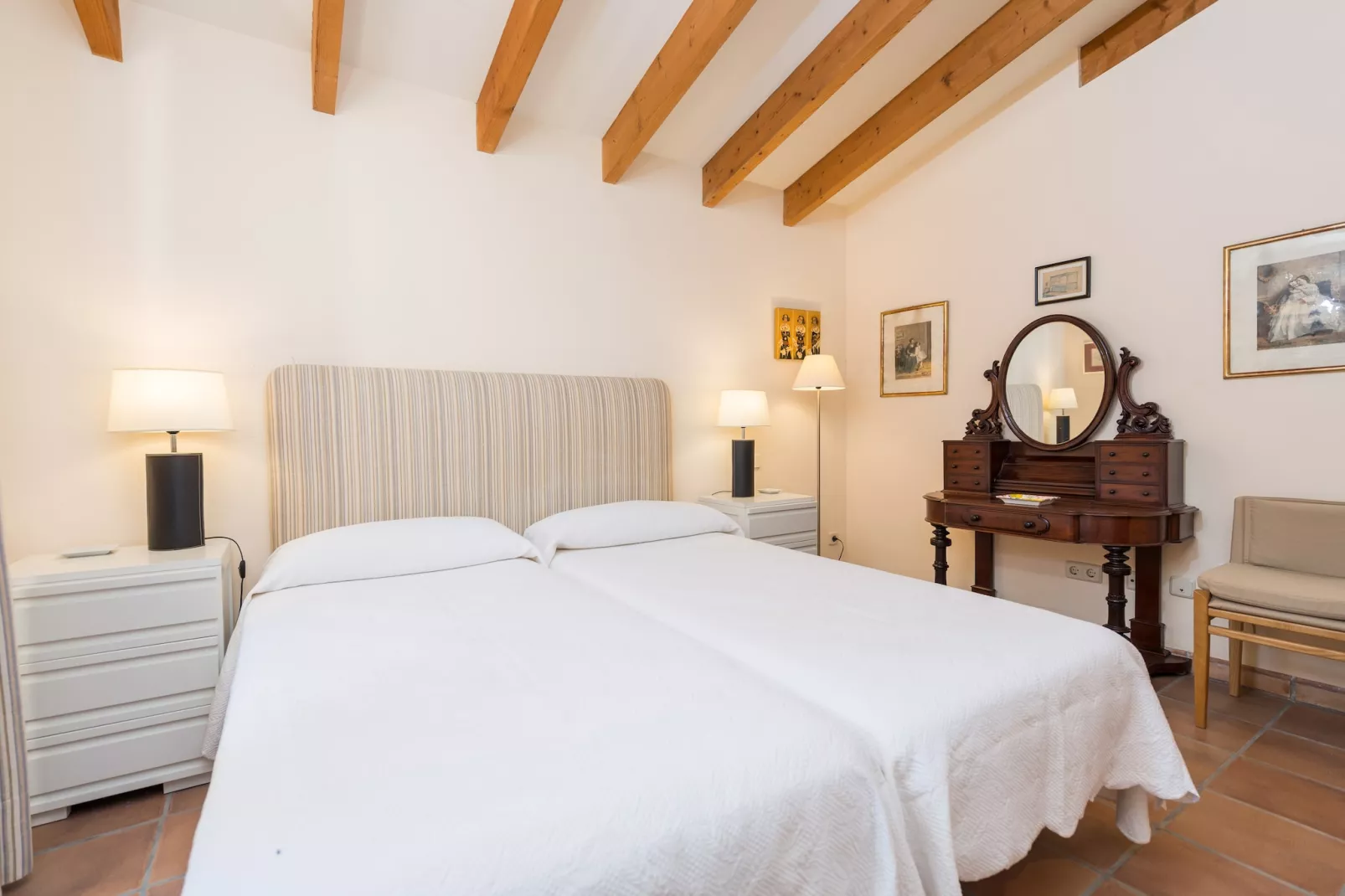 Rafal Pai-Bedroom