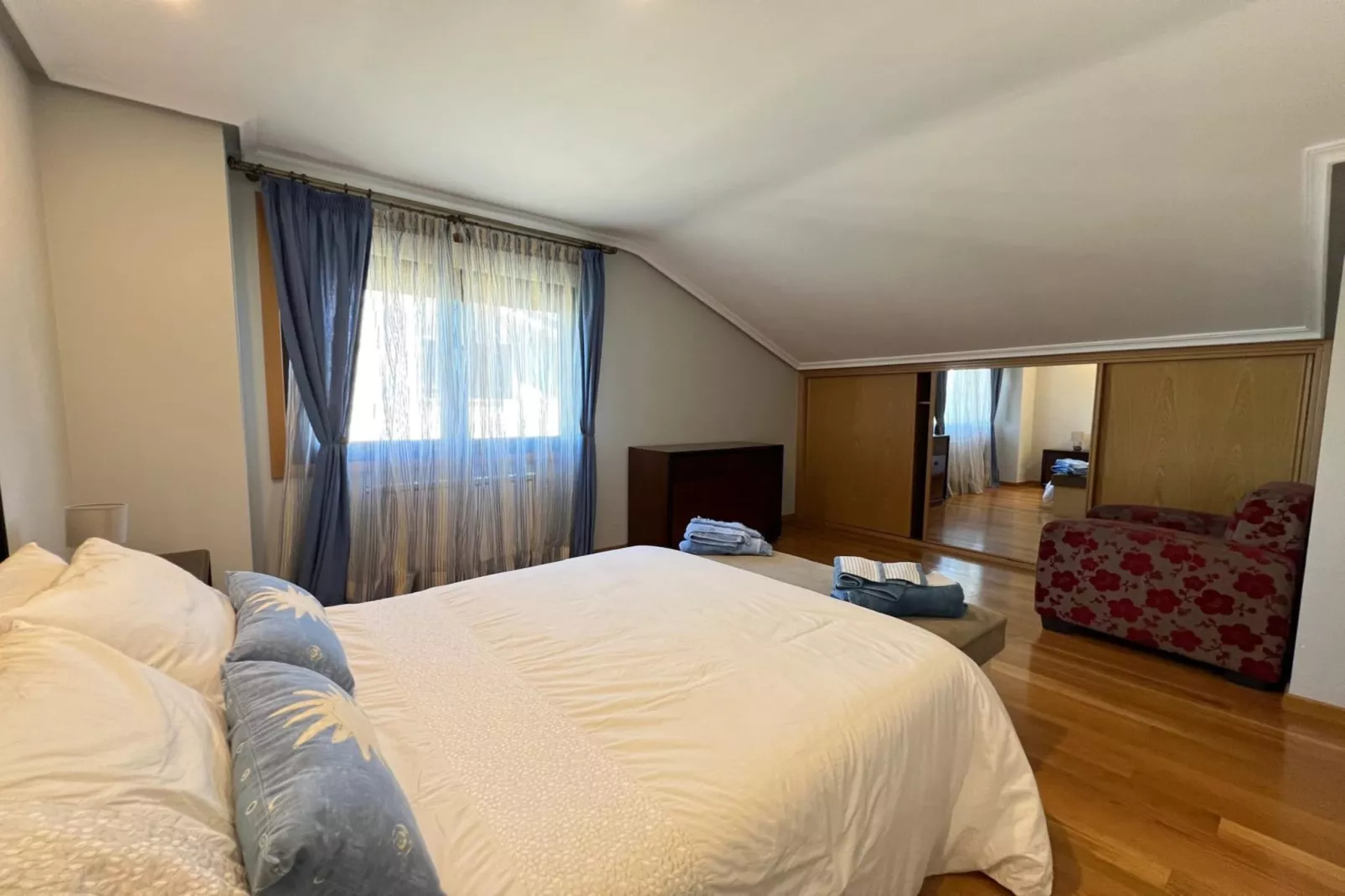 YourHouse Fontevella II-Schlafzimmer
