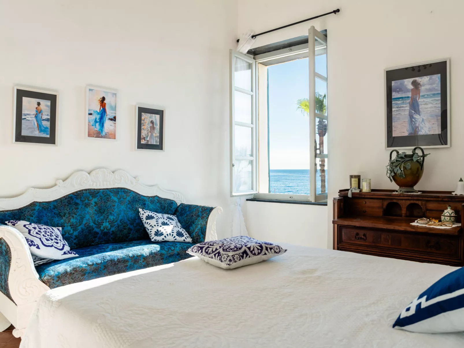La Loggia sul mare-Dedans