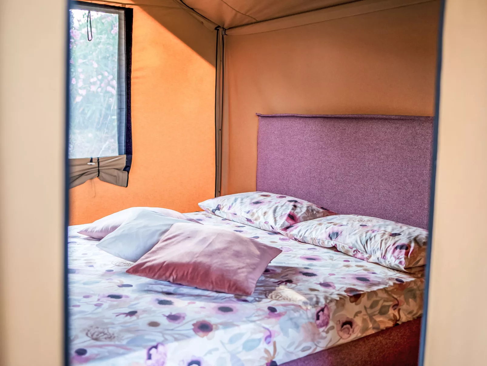 Glampingtent Zeus-Drinnen