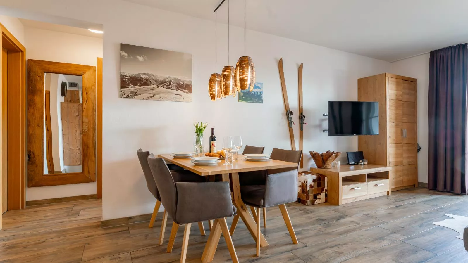 Tauern Suites Mitterwirt TOP 213-Dining room