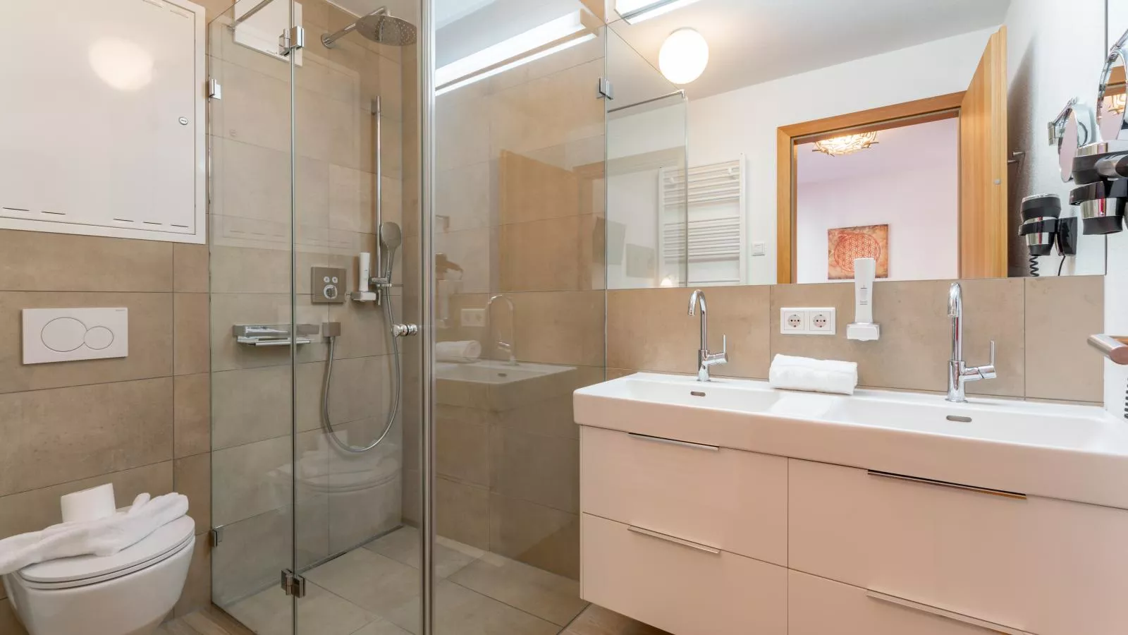 Tauern Suites Mitterwirt TOP 315-Bathroom