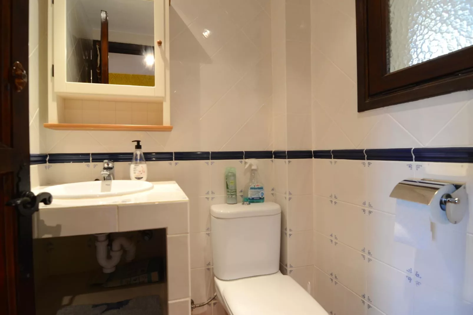 BERNA, 2-Bathroom