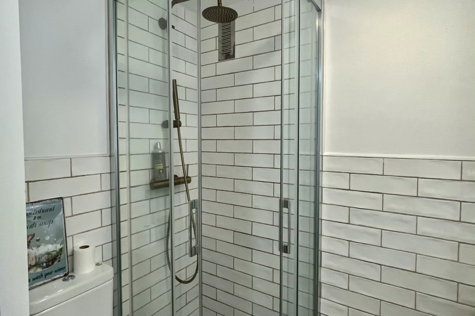 ROCAMAURA IV 3-12-Bathroom