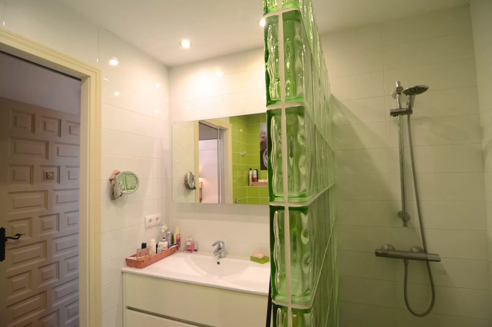 CATALONIA 3-6-Badezimmer