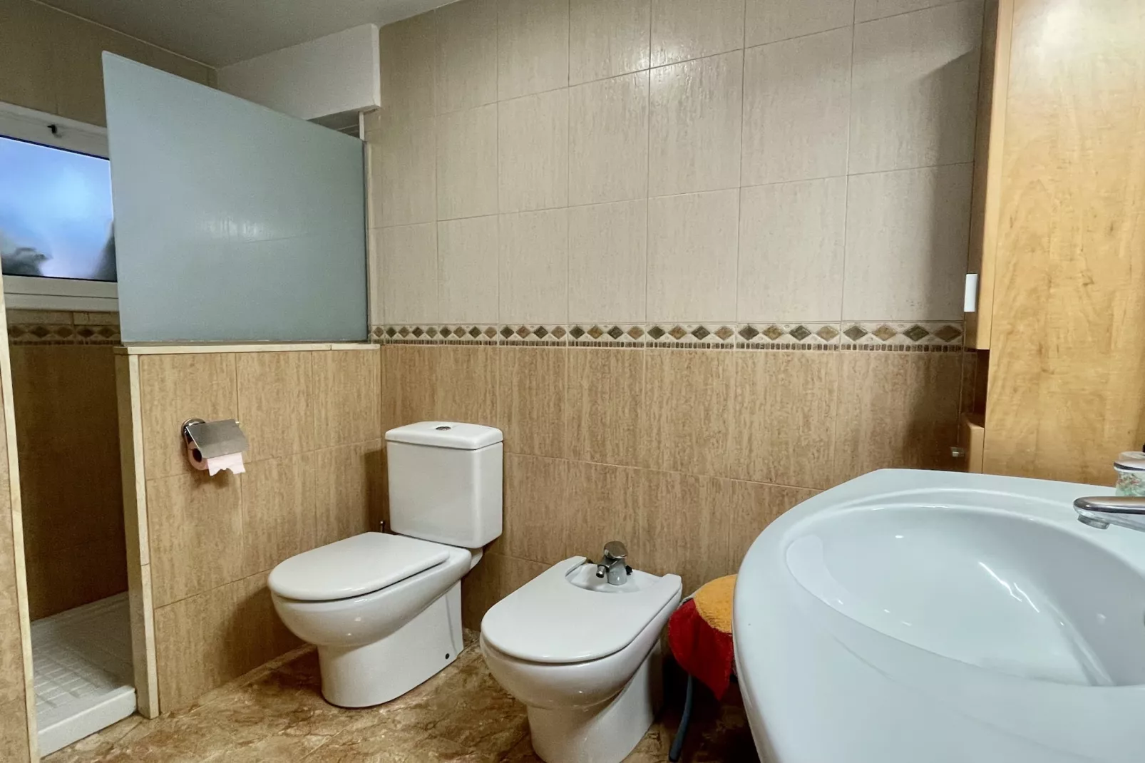 ROCAMAURA I D 1-2-Bathroom