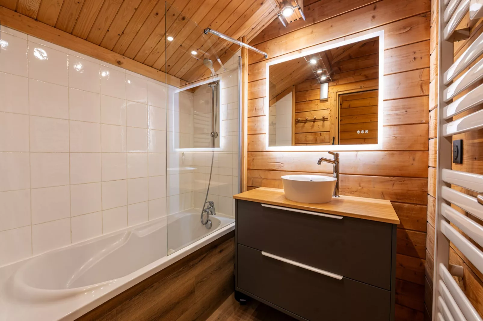 Bois de Champelle N°17 - 4P8C-Bathroom