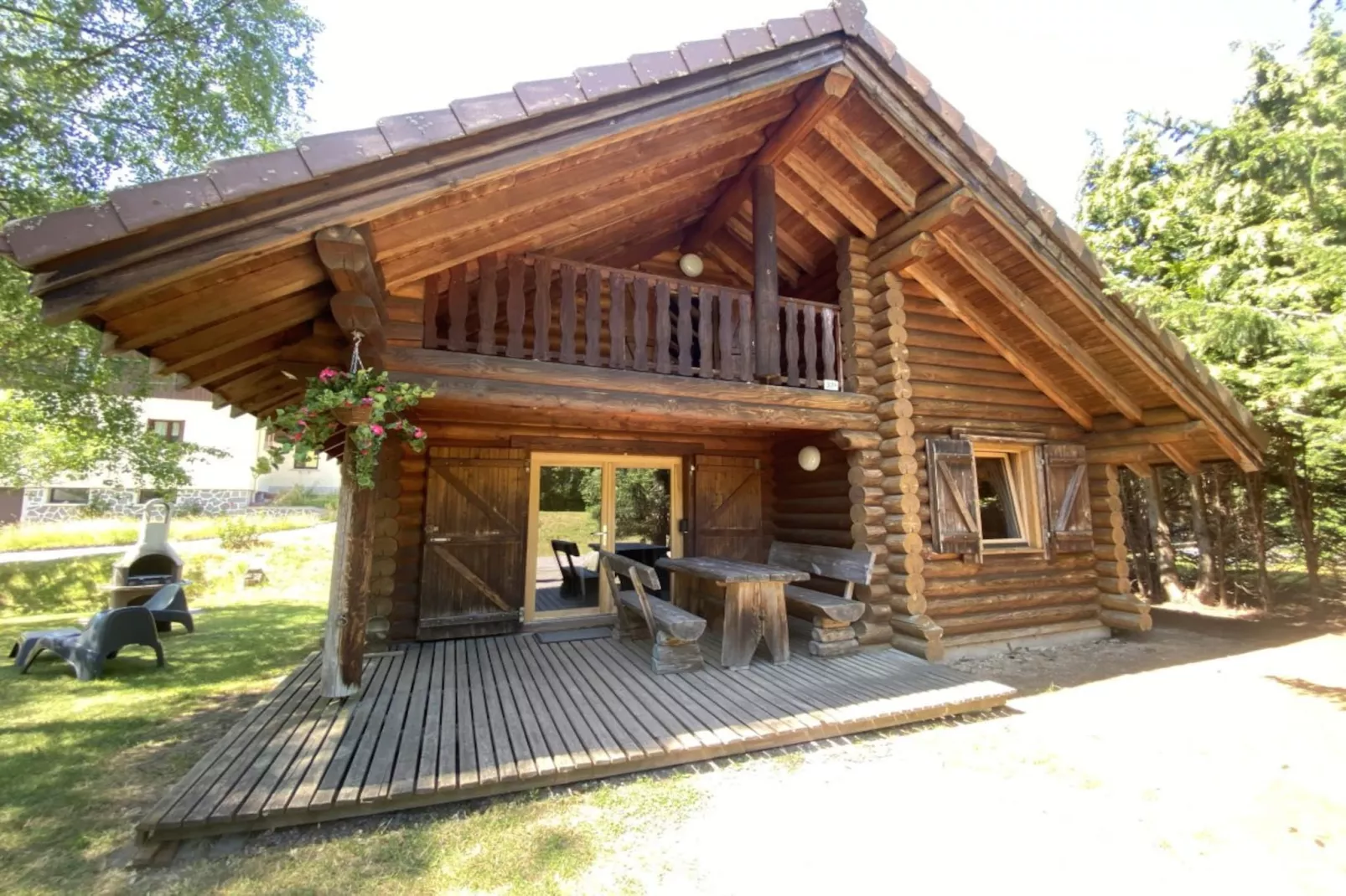 L'OURS BLANC Chalet en rondins-Außenbereich