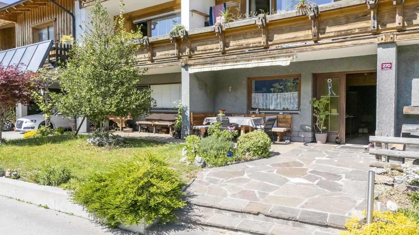Berghof-Exterior summer