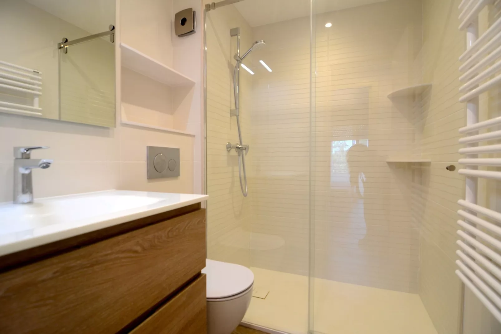 MEDES PARK I 4-5-Badezimmer