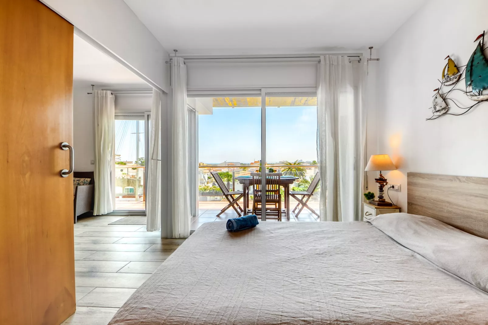MARINES GARBI  2 8 Roses-Bedroom