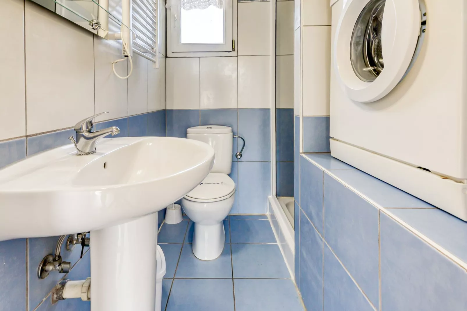 PORT PETIT 10 + Amarre de 3X7 - Immo B-Badezimmer