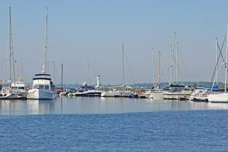 Floating 44 - Boot 2 / 3 Personen-Exterior summer