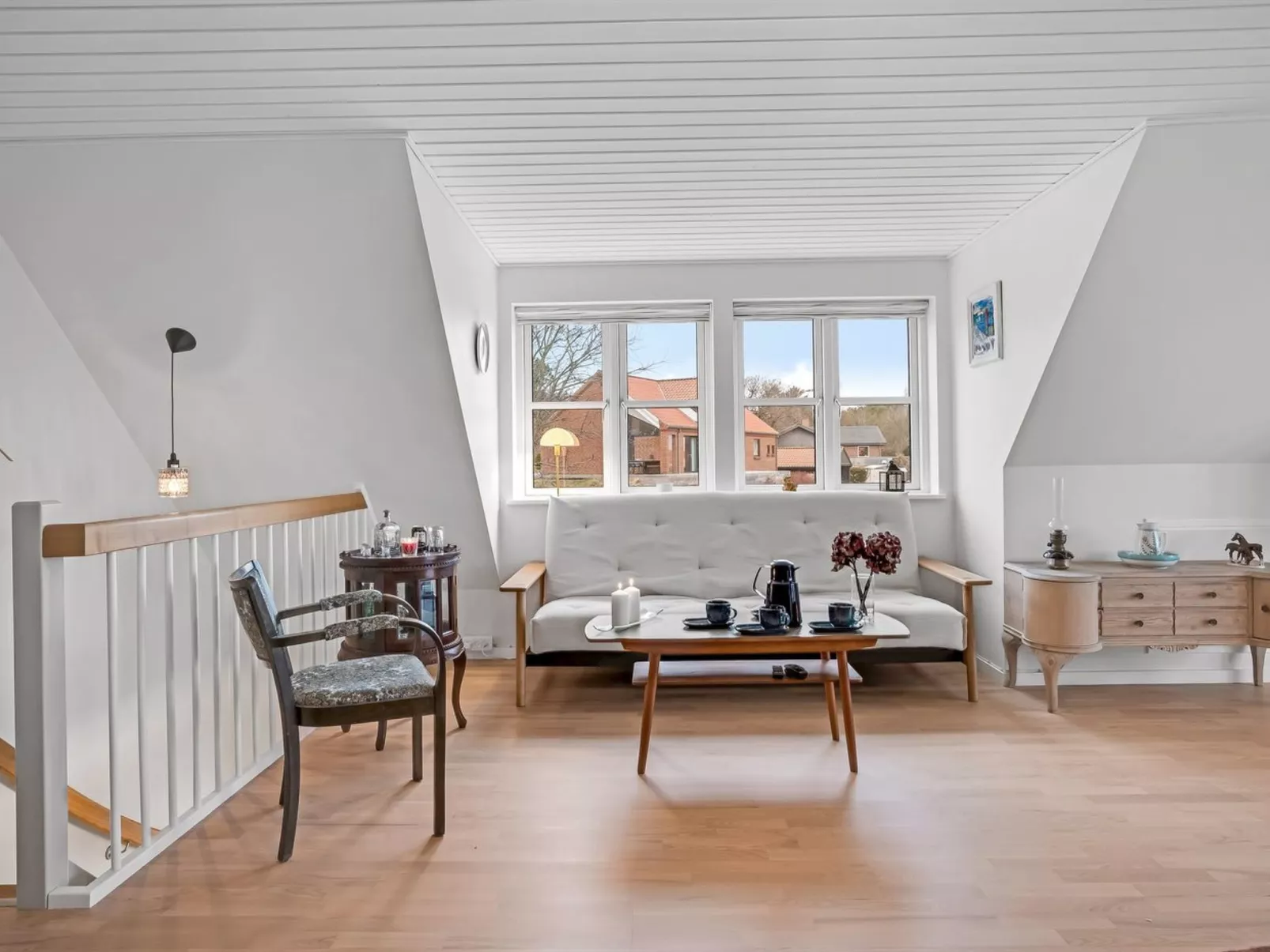 "Brune" - 330m from the sea-Drinnen