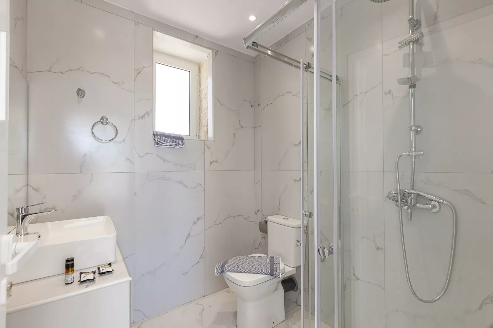 Mythos 1-Salle de bain